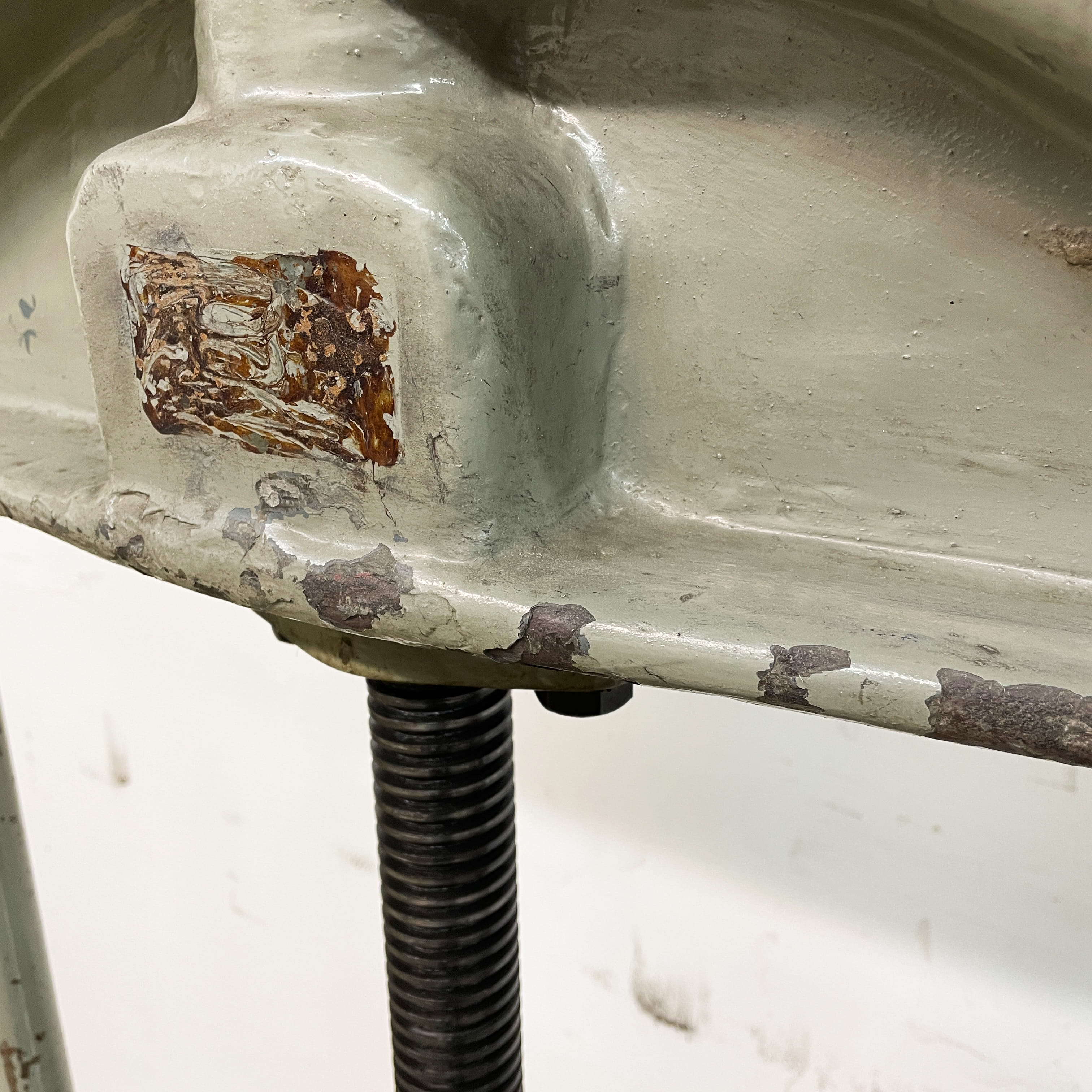 Book press - made of cast iron... - image-1