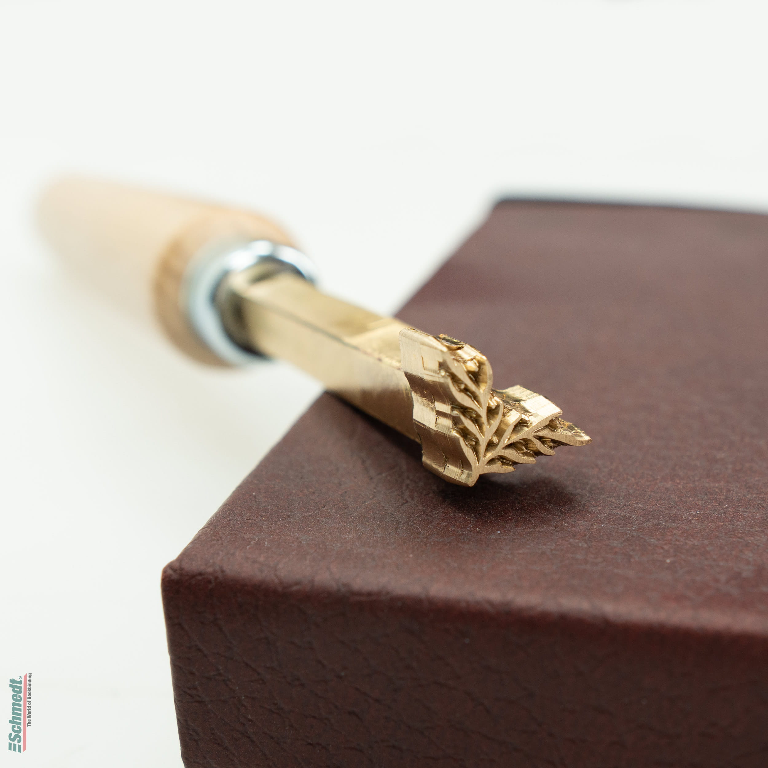 Handvergoldestempel aus Messing - zur manuellen Vergoldung von Büchern etc. Das Werkzeug muss auf einer externen Quelle (z. B. Heizplatte) e...