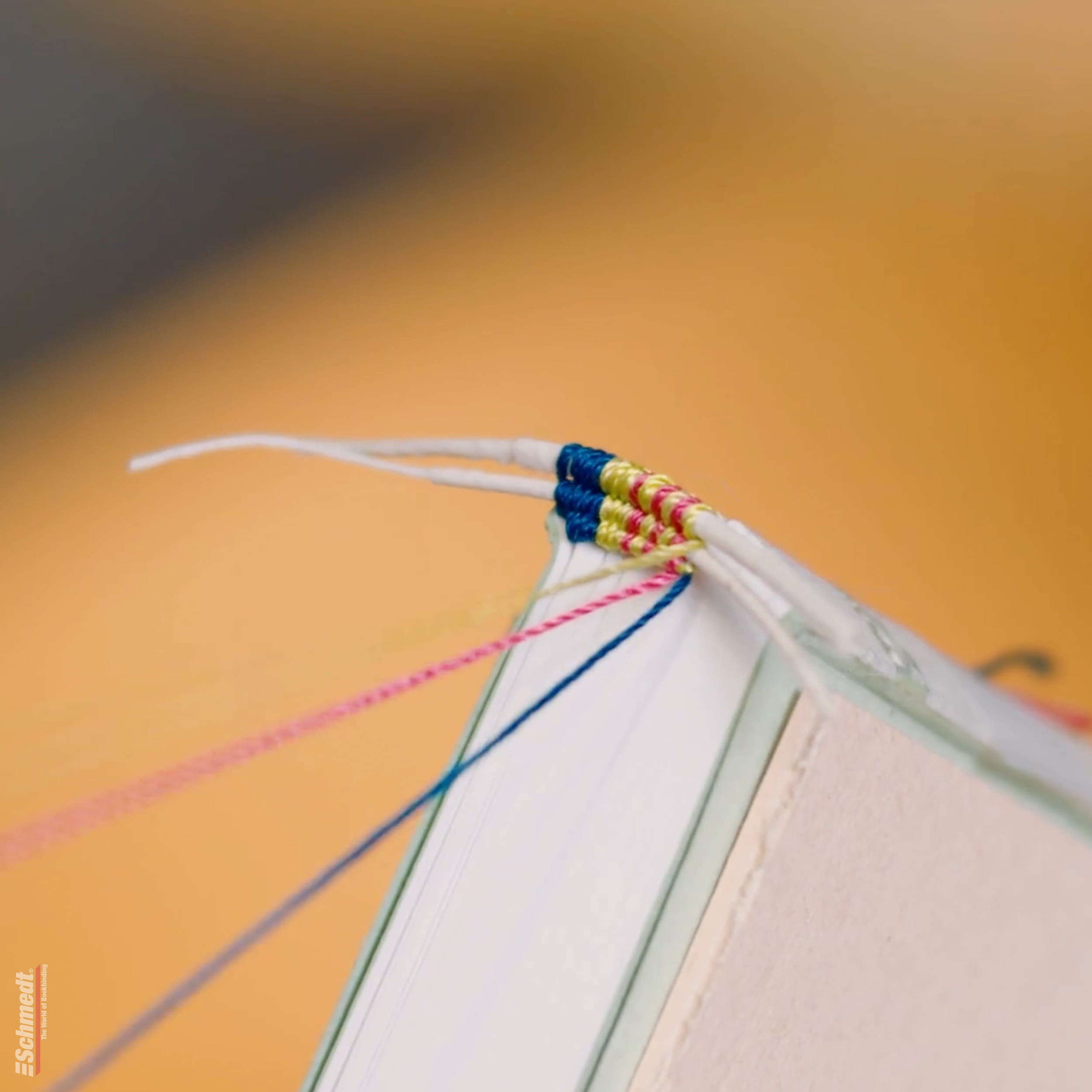 Silk thread • coloured - for sewing headband - Roll of 30 mts - This elegantly lustrous natural thread made of 100 % silk  is used to sew yo... - image-3