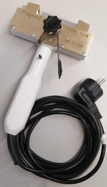 Composteur à ouverture de 90 mm - et à fermeture rapide / remis à neuf - Toutes les polices de caractères courantes jusqu'à une hauteur de l...