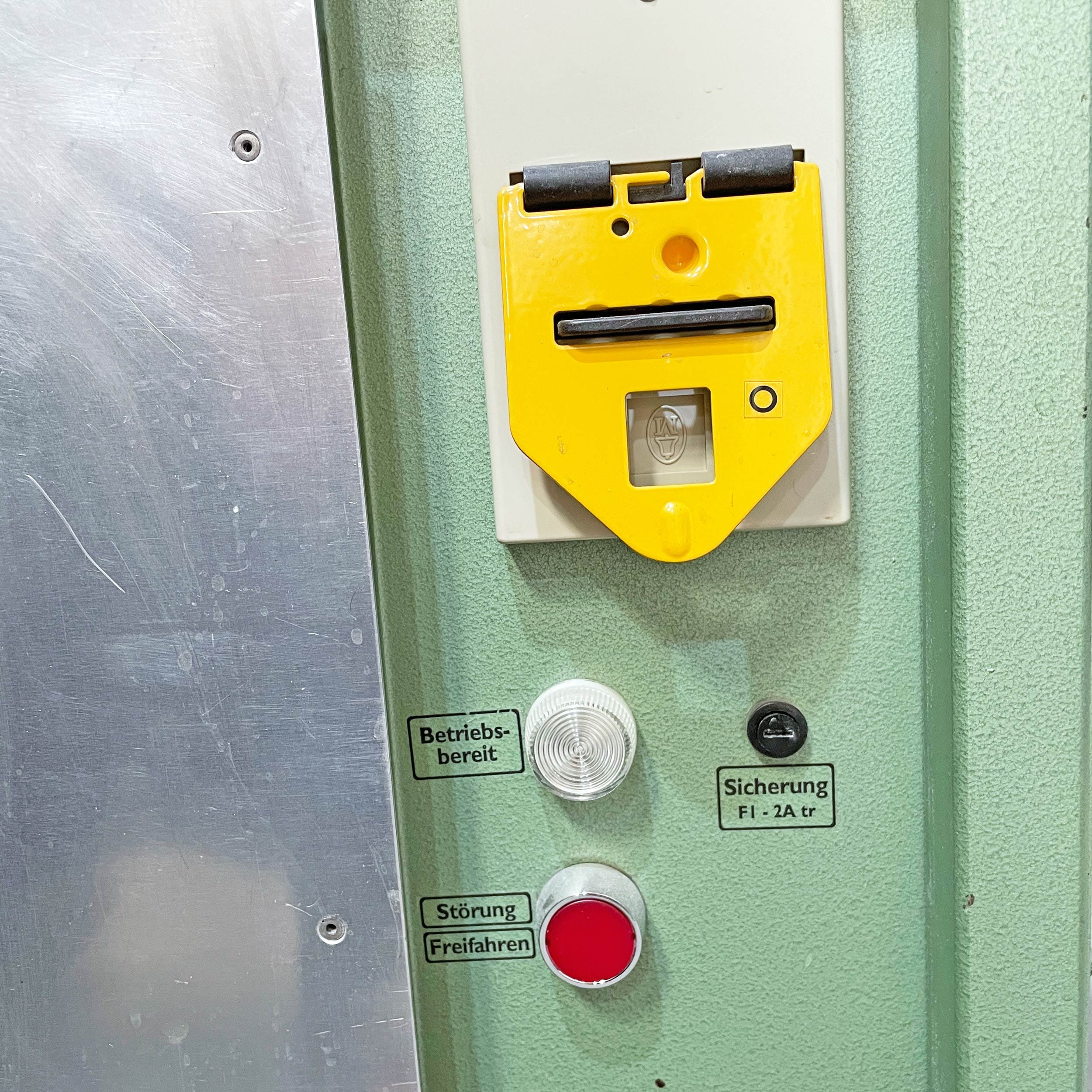 PräCut • Book block spine cutting and notching machine - second-hand machine - This device no longer complies with current safety standards,... - image-3