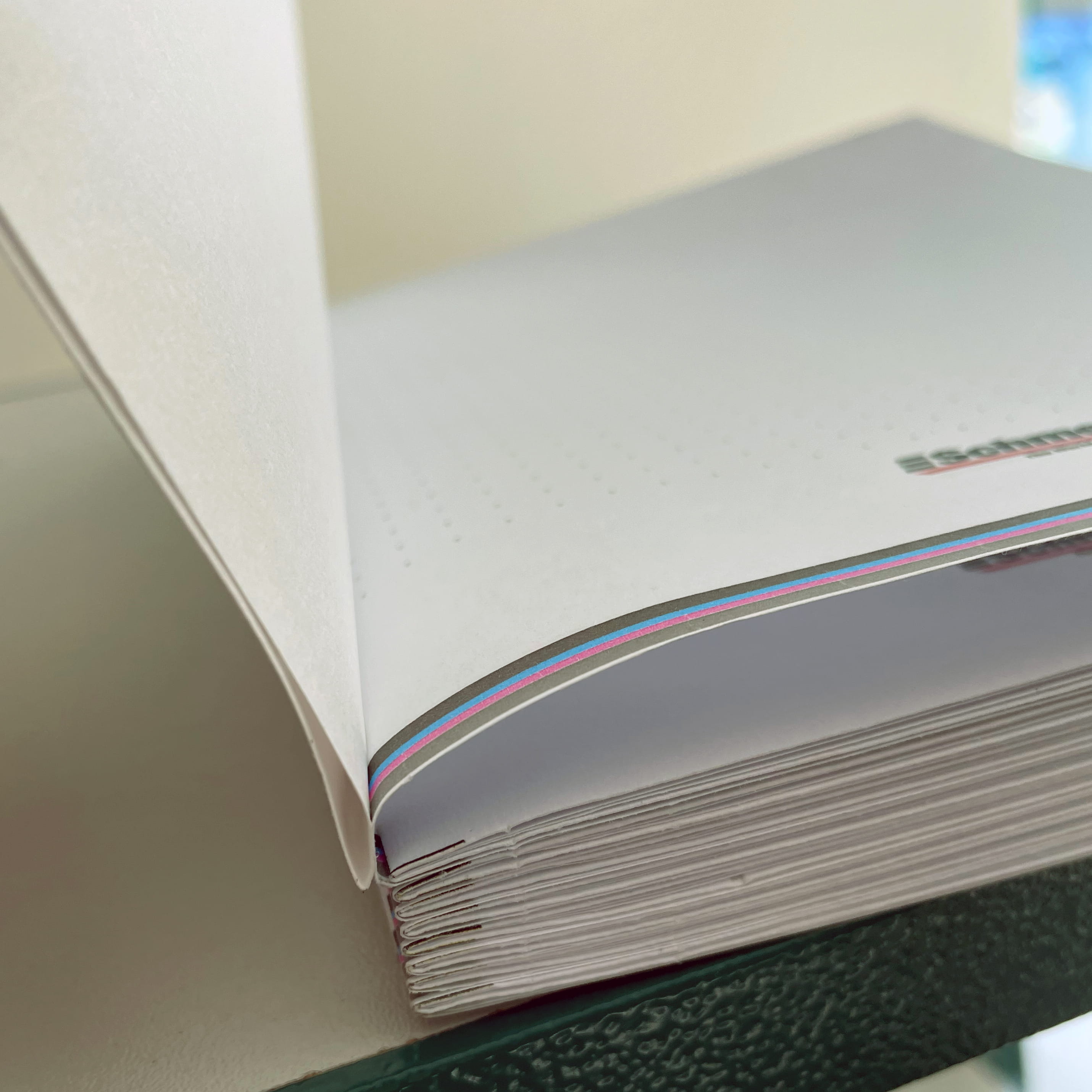 PräziGard | Vorsatzklebemaschine - ideal für fadengebundene Buchblöcke - Anwendungen: Hardcover-Bücher, Notizbücher, Terminkalender, Organiz... - Bild-6