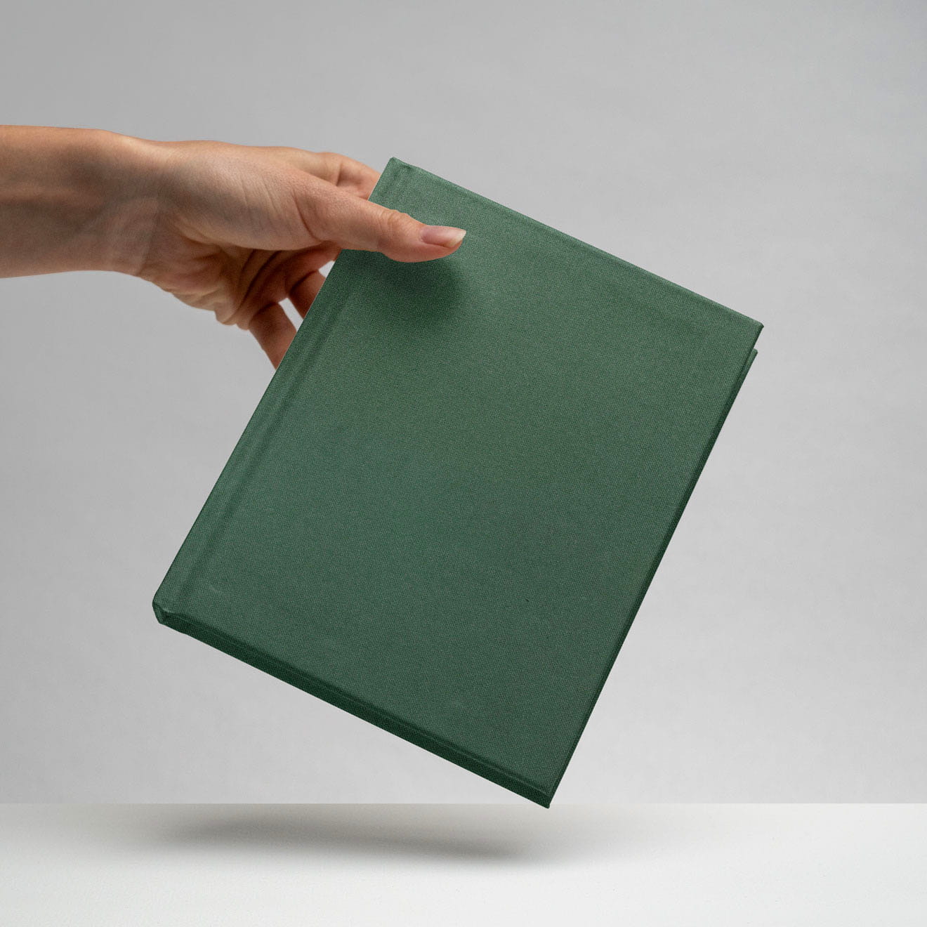 Englisch Buckram | Bibliotheksleinen - Farbe 563 - dunkelgrün - Anwendungen: für Bucheinbände, Bibliotheksbände, Speisekarten, Notizbücher, ... - Bild-3