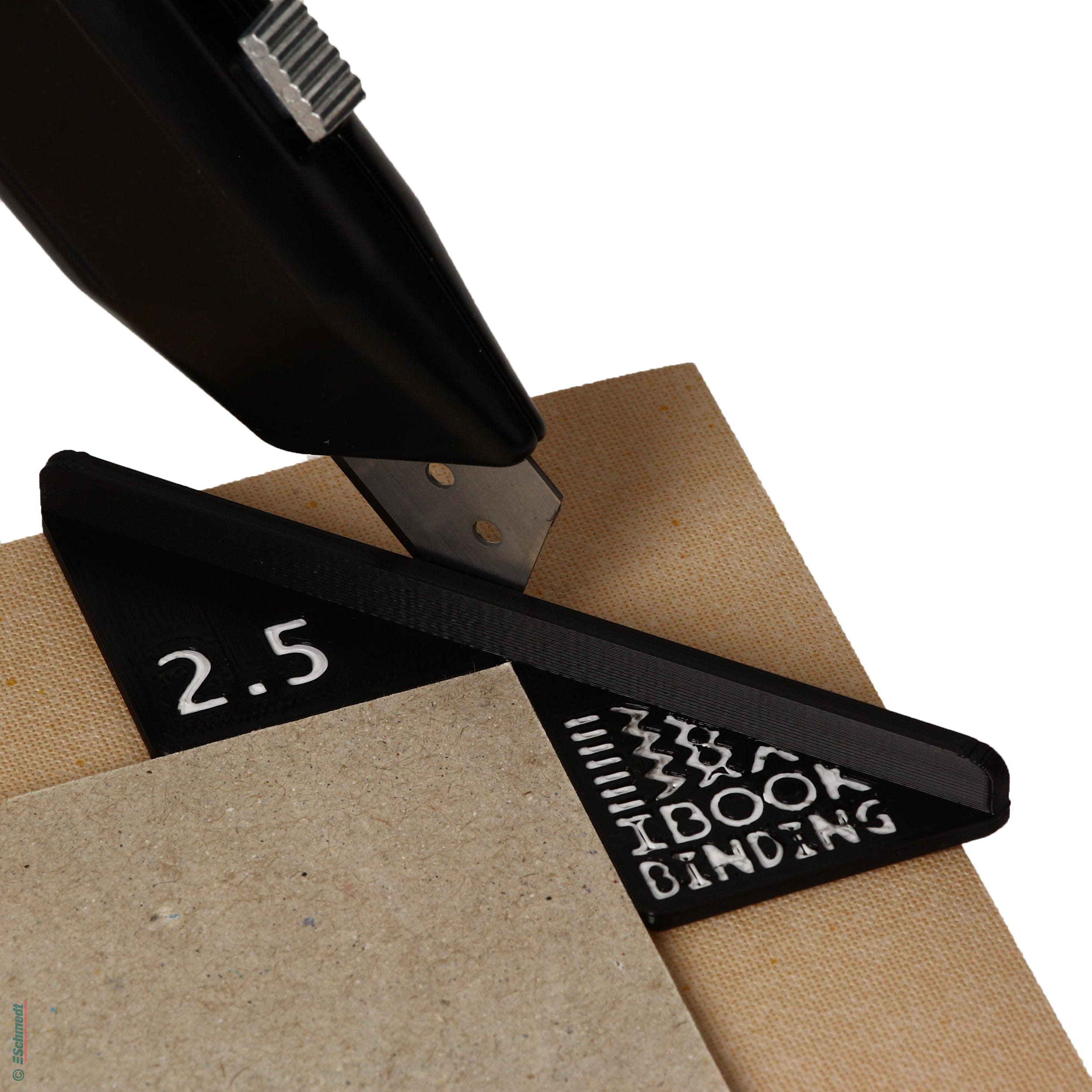 Corner cutting tool - Size 2.5 mm - Practical tool that enables the corner of the turned-in cover material on the book cover to be cut off a... - image-2