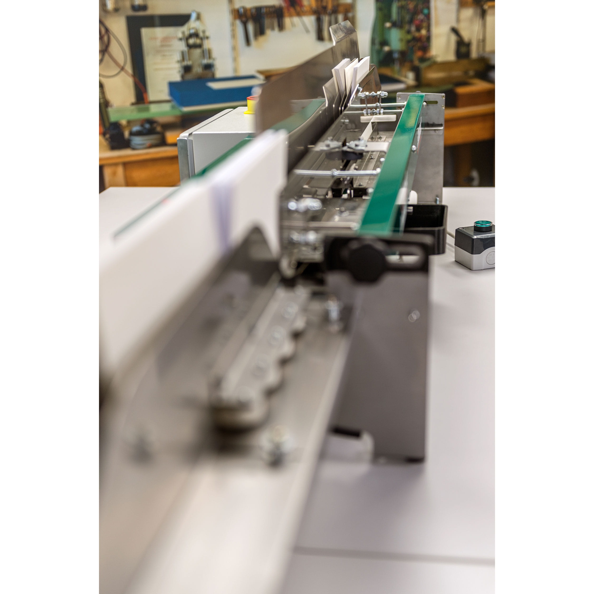 PräziGard | Vorsatzklebemaschine - ideal für fadengebundene Buchblöcke - Anwendungen: Hardcover-Bücher, Notizbücher, Terminkalender, Organiz... - Bild-4