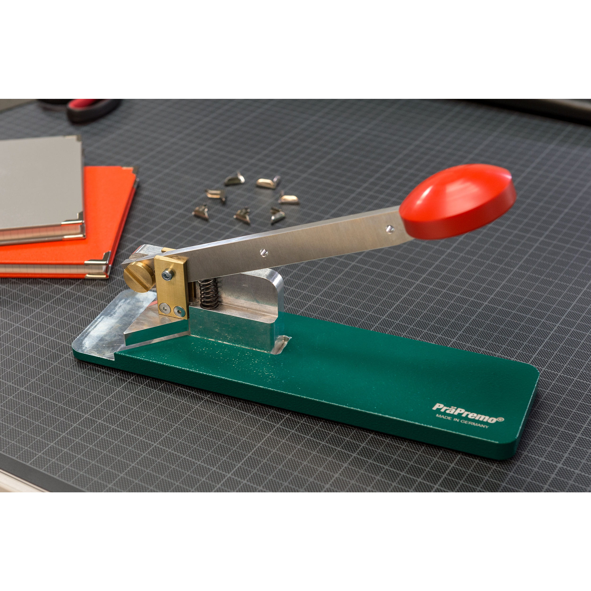 PräPremo • Manual book corner press - to fix metal book corners - Applications: hardcover books, notebooks, menus, 
diaries... - image-4
