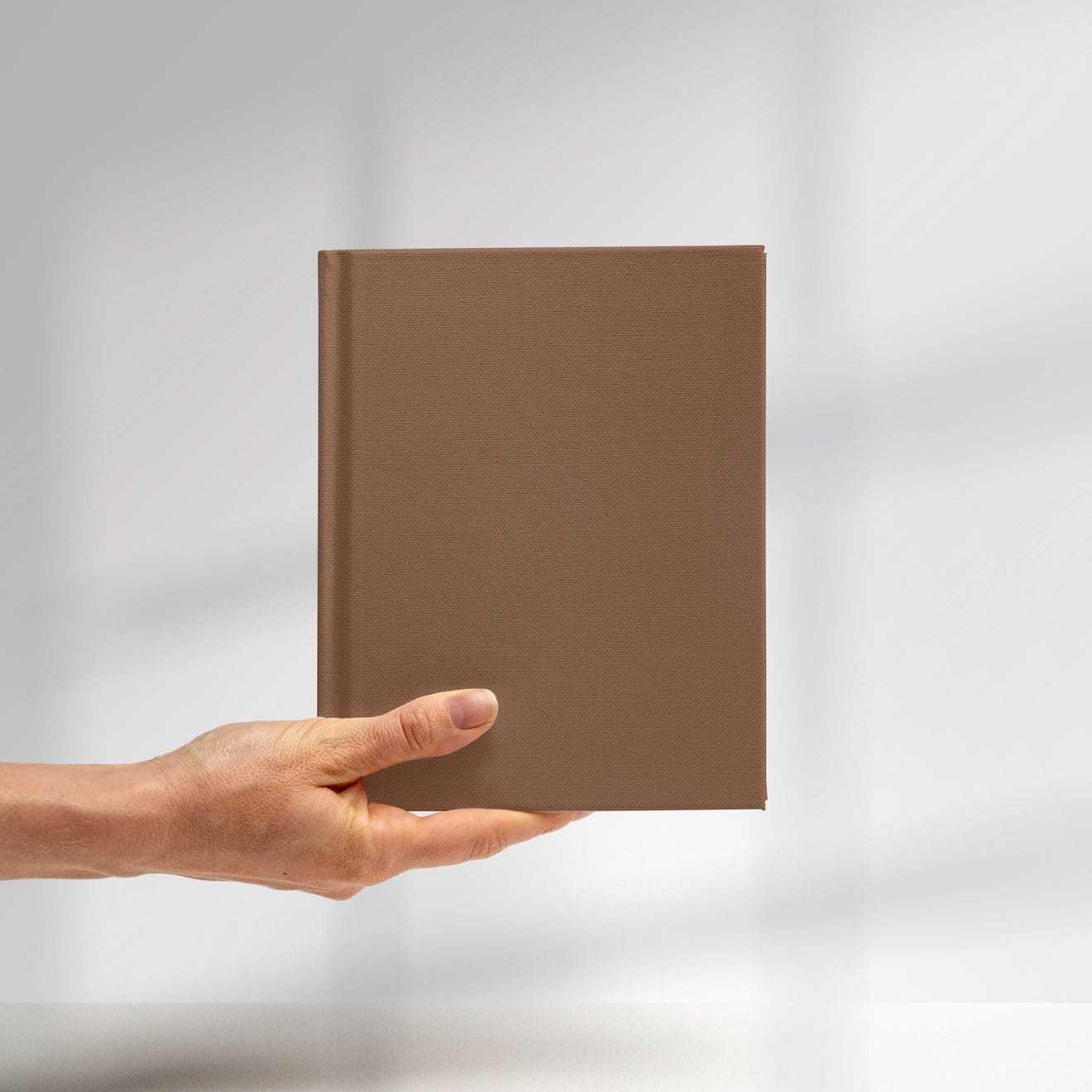 Englisch Buckram Matt | Buchleinen - Farbe 406 - cappuccino - Anwendungen: für Bucheinbände, Speisekarten (Achtung: nicht so ideal geeignet ... - Bild-3