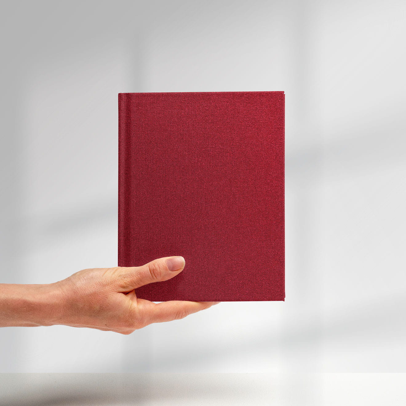 Englisch Buckram Neon • Buchleinen - Farbe 6624 - rot - Anwendungen: für Bucheinbände, Speisekarten, Notizbücher, Ordner etc.... - Bild-3