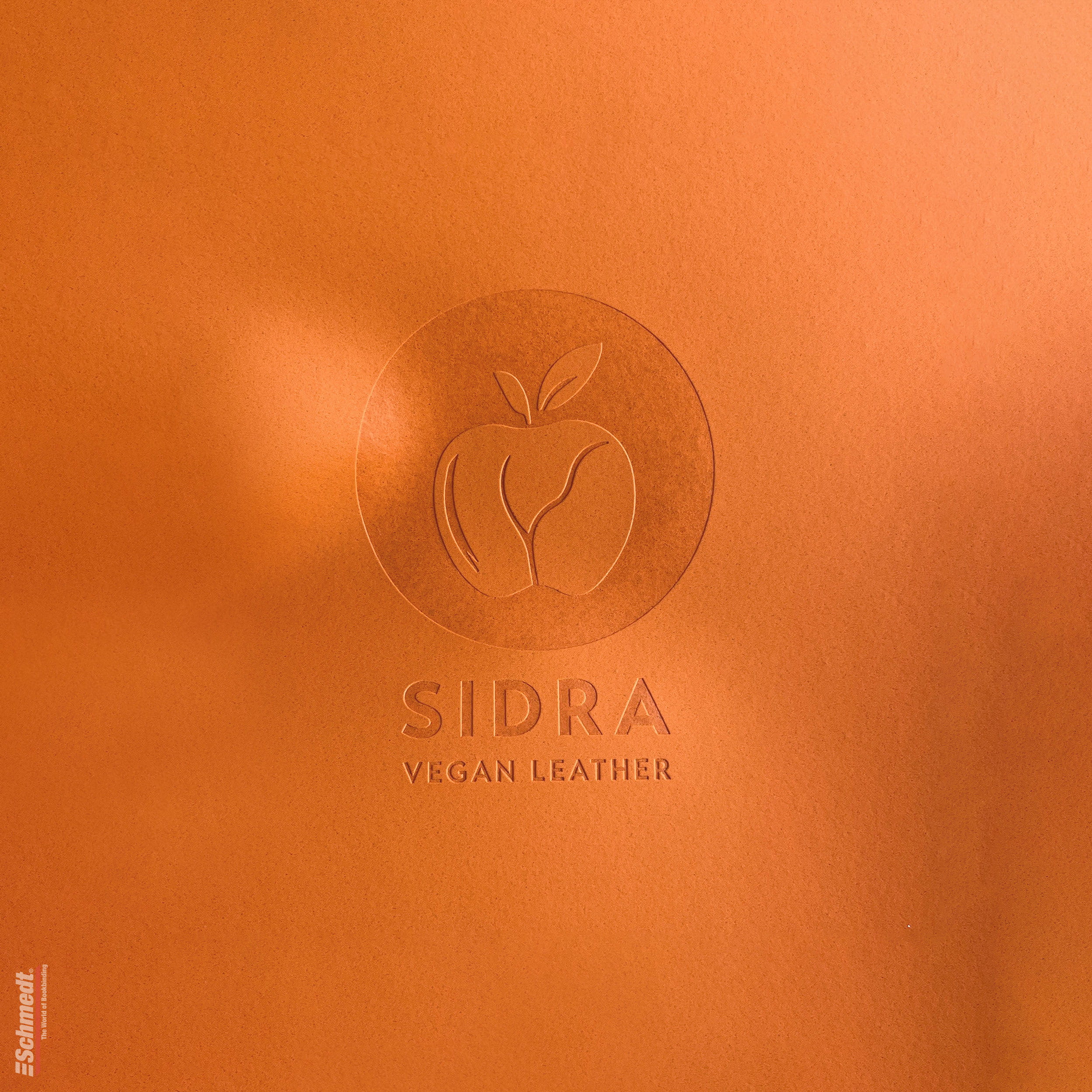 Sidra • cuero de manzana - Color 004 - naranja - Aplicación: para tapas de libros de alta calidad, álbumes, menús, cajas etc.... - imagen-1